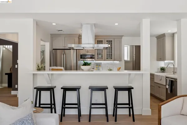 $1,995,000 | 4430 Howe Street, Oakland, CA 94611