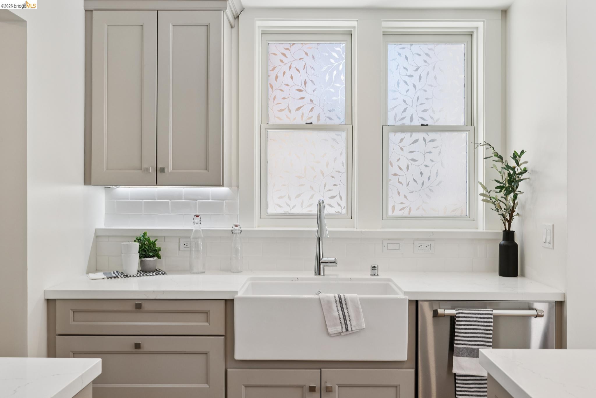 4430 Howe Street Oakland, CA 94611 - Photo 21 of 58