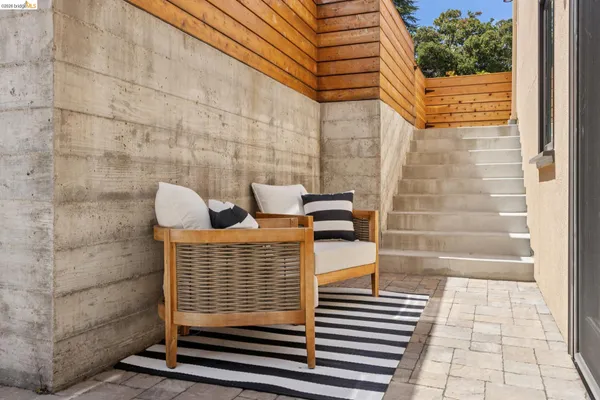 $1,995,000 | 4430 Howe Street, Oakland, CA 94611