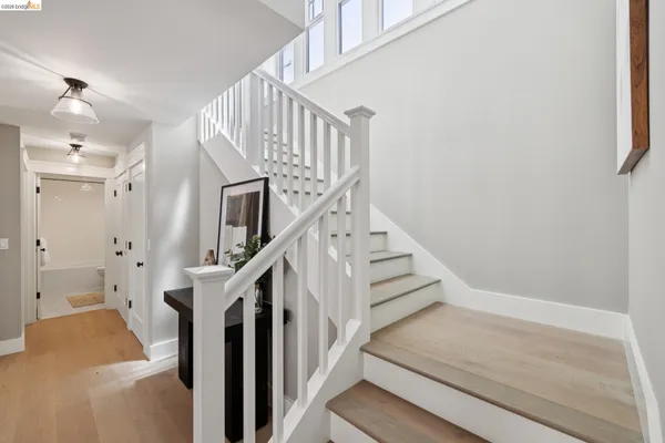 $1,995,000 | 4430 Howe Street, Oakland, CA 94611