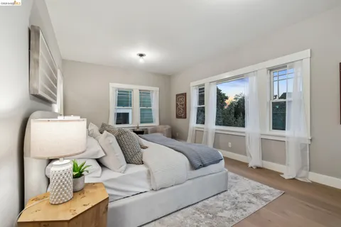 $1,995,000 | 4430 Howe Street, Oakland, CA 94611