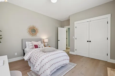 $1,995,000 | 4430 Howe Street, Oakland, CA 94611