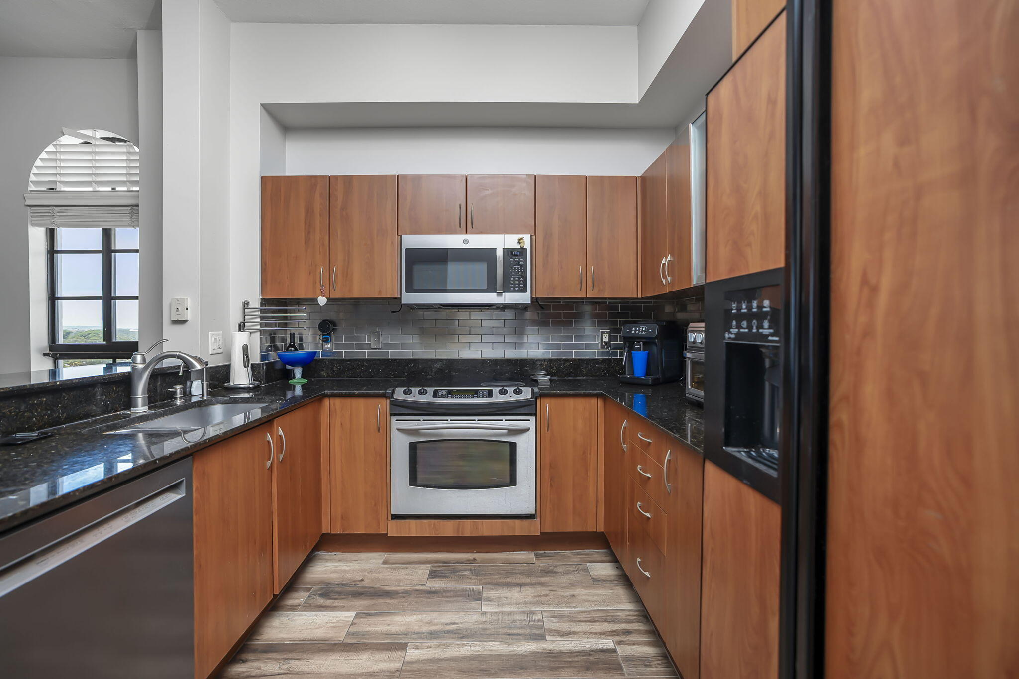 233 South Federal Highway, Unit UPH25 Boca Raton, FL 33432 - Photo 8 of 33 10-web-or-mls-010