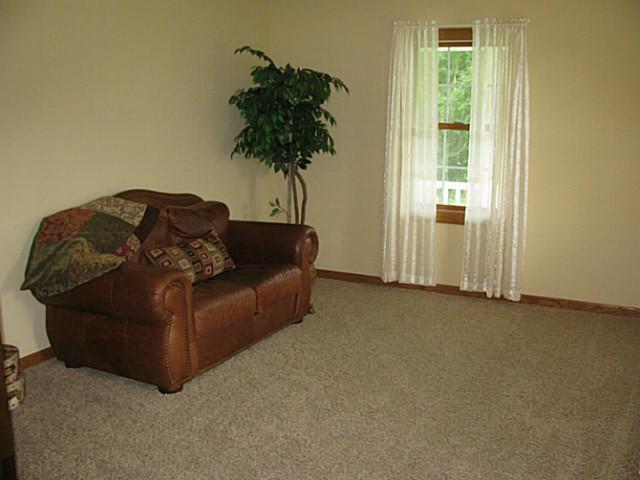 1288 Lake Road Southeast Lancaster, OH 43130 - Photo 9 of 25 Gallery Image 9