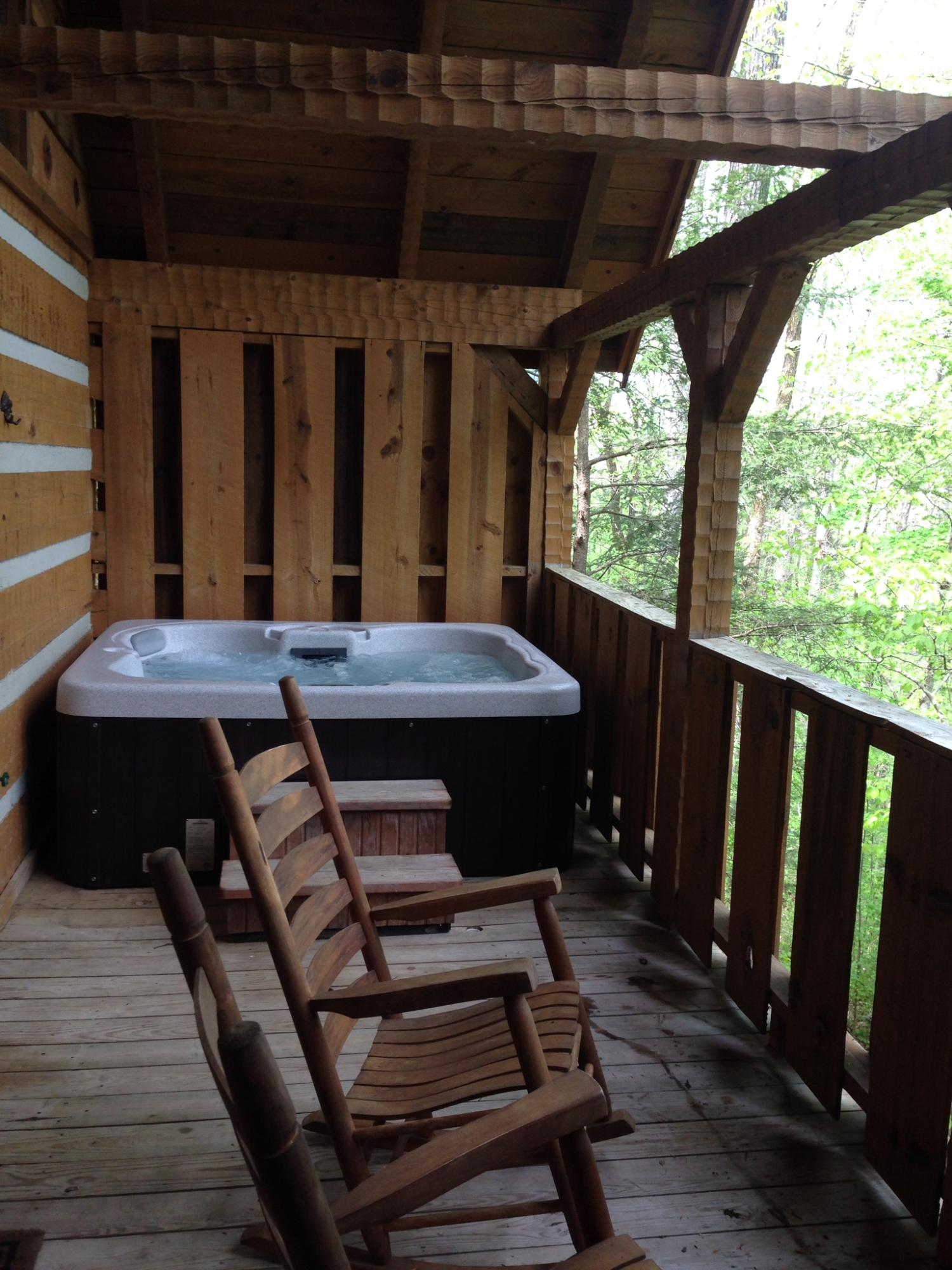 142 Timberwinds Way Townsend, TN 37882 - Photo 10 of 13 Honey Bear Deck