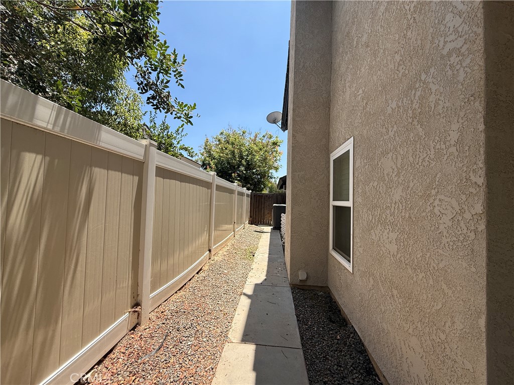19530 Chinotto Lane Riverside, CA 92508 - Photo 27 of 43