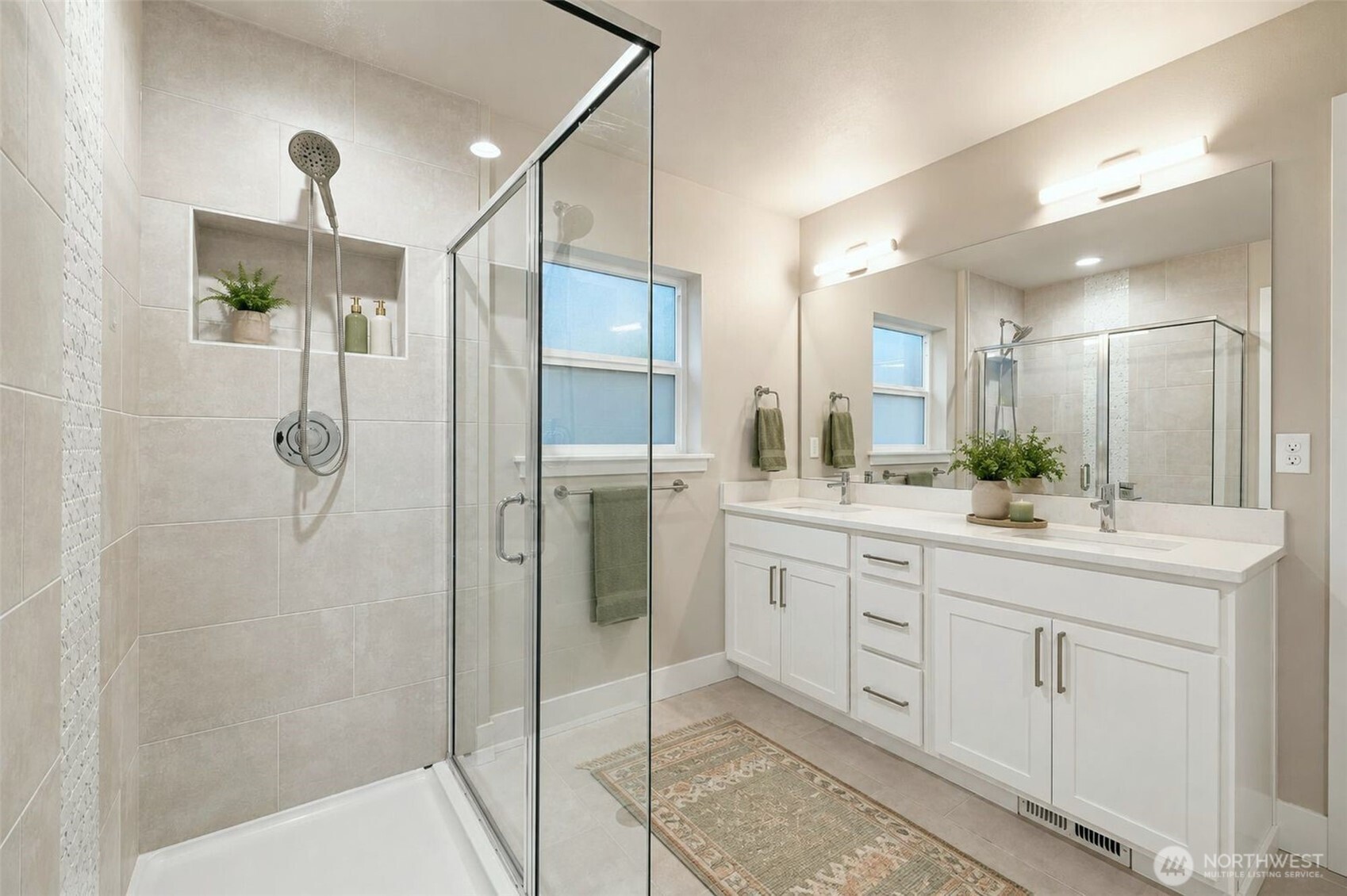 429 Logan Road, Unit 2 Lynnwood, WA 98036 - Photo 17 of 35 Gallery Image 17