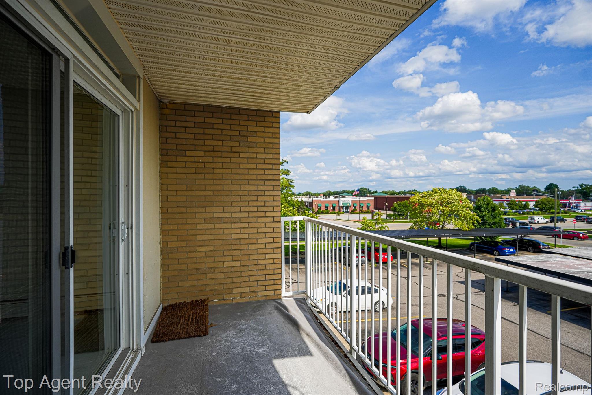 4905 Crooks Road, Unit B10 Royal Oak, MI 48073 - Photo 10 of 14 Gallery Image 10