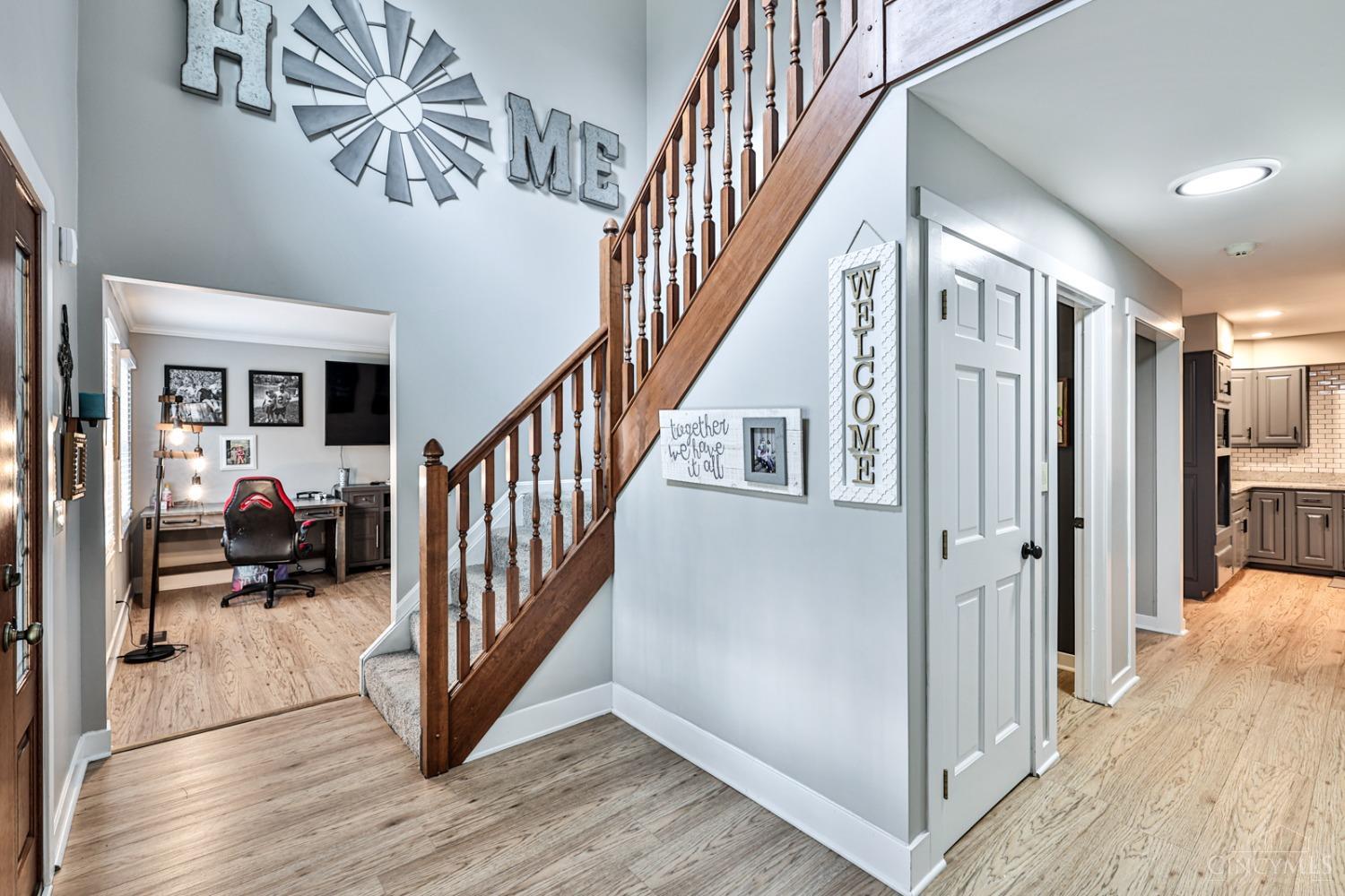 5072 Springdale Road Cincinnati, OH 45251 - Photo 7 of 56