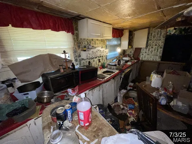 $20,000 | 1902 Baker Avenue, East St. Louis, IL 62207