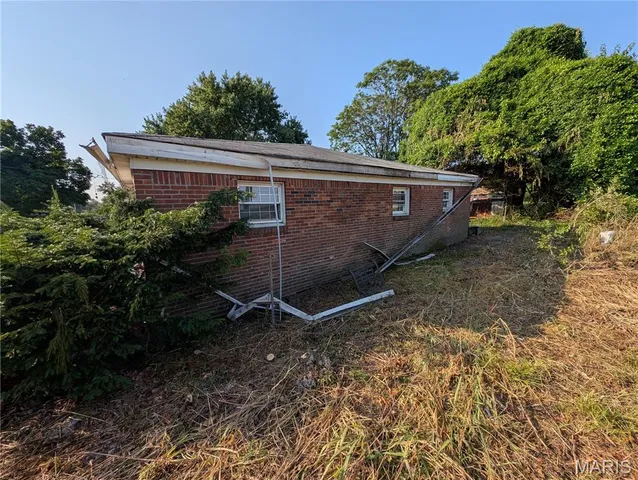 $20,000 | 1902 Baker Avenue, East St. Louis, IL 62207