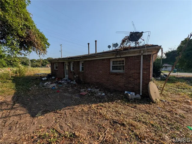 $20,000 | 1902 Baker Avenue, East St. Louis, IL 62207