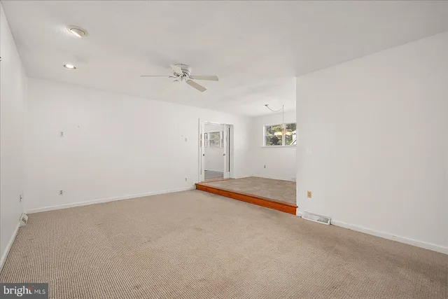 $2,700 | 10505 Keyser Point Road, Ocean City, MD 21842