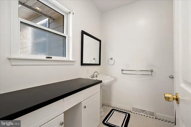 $2,700 | 10505 Keyser Point Road, Ocean City, MD 21842