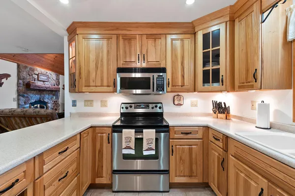 $599,900 | 7976 West Cedar Drive, Forestville, WI 54213