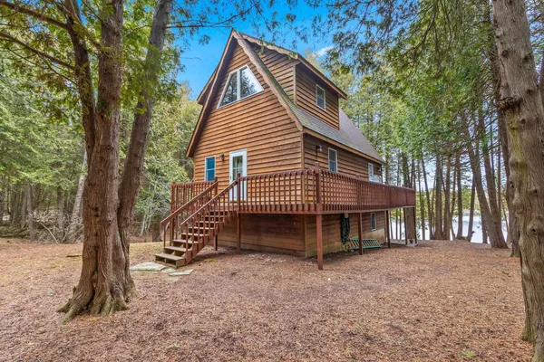 $599,900 | 7976 West Cedar Drive, Forestville, WI 54213