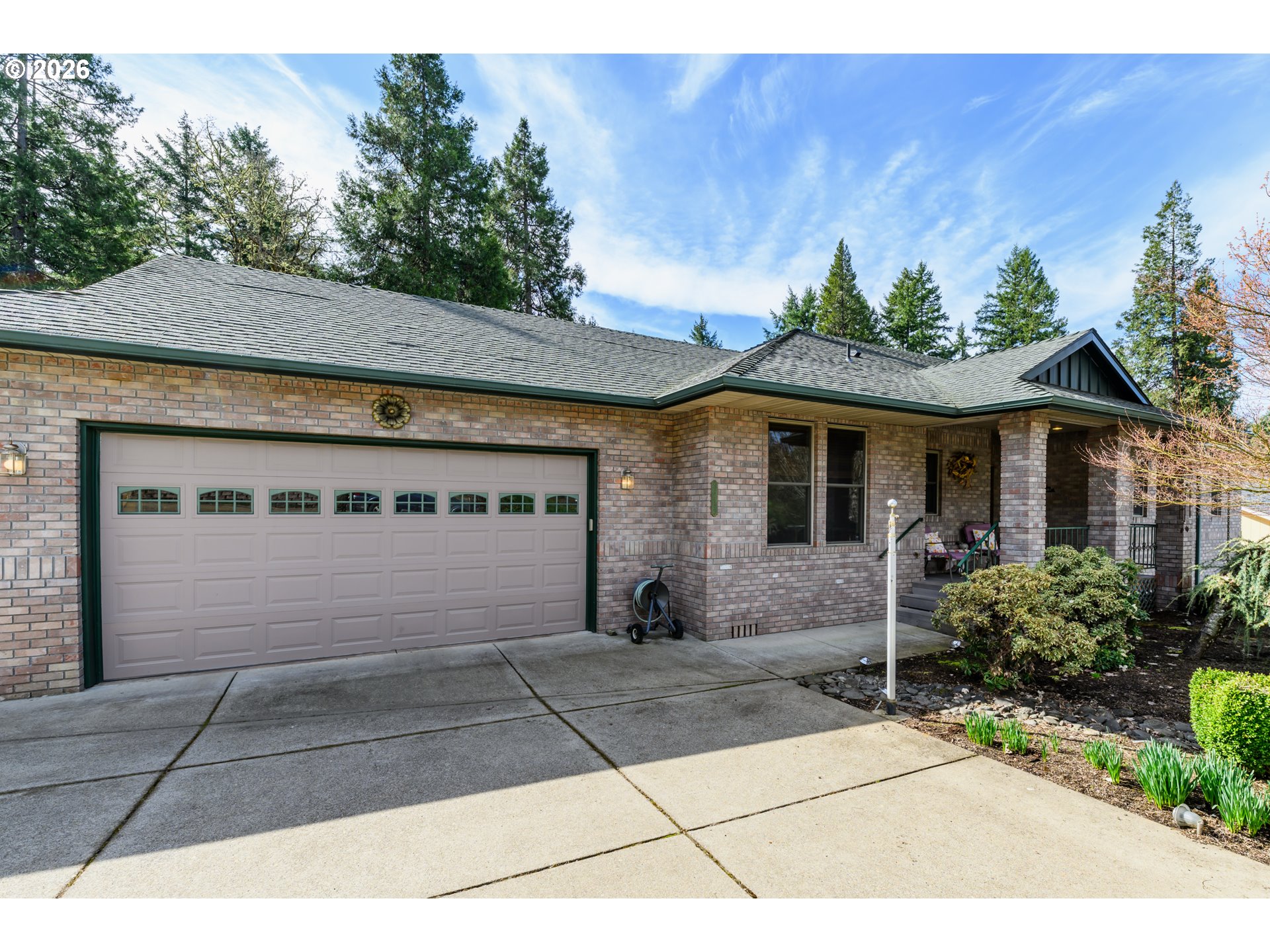 48482 Meadow Way Oakridge, OR 97463 - Photo 2 of 20