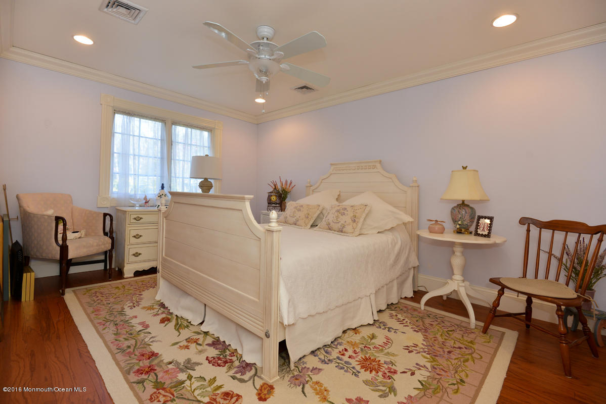 143 Phalanx Road Colts Neck, NJ 07722 - Photo 38 of 99 BR 3