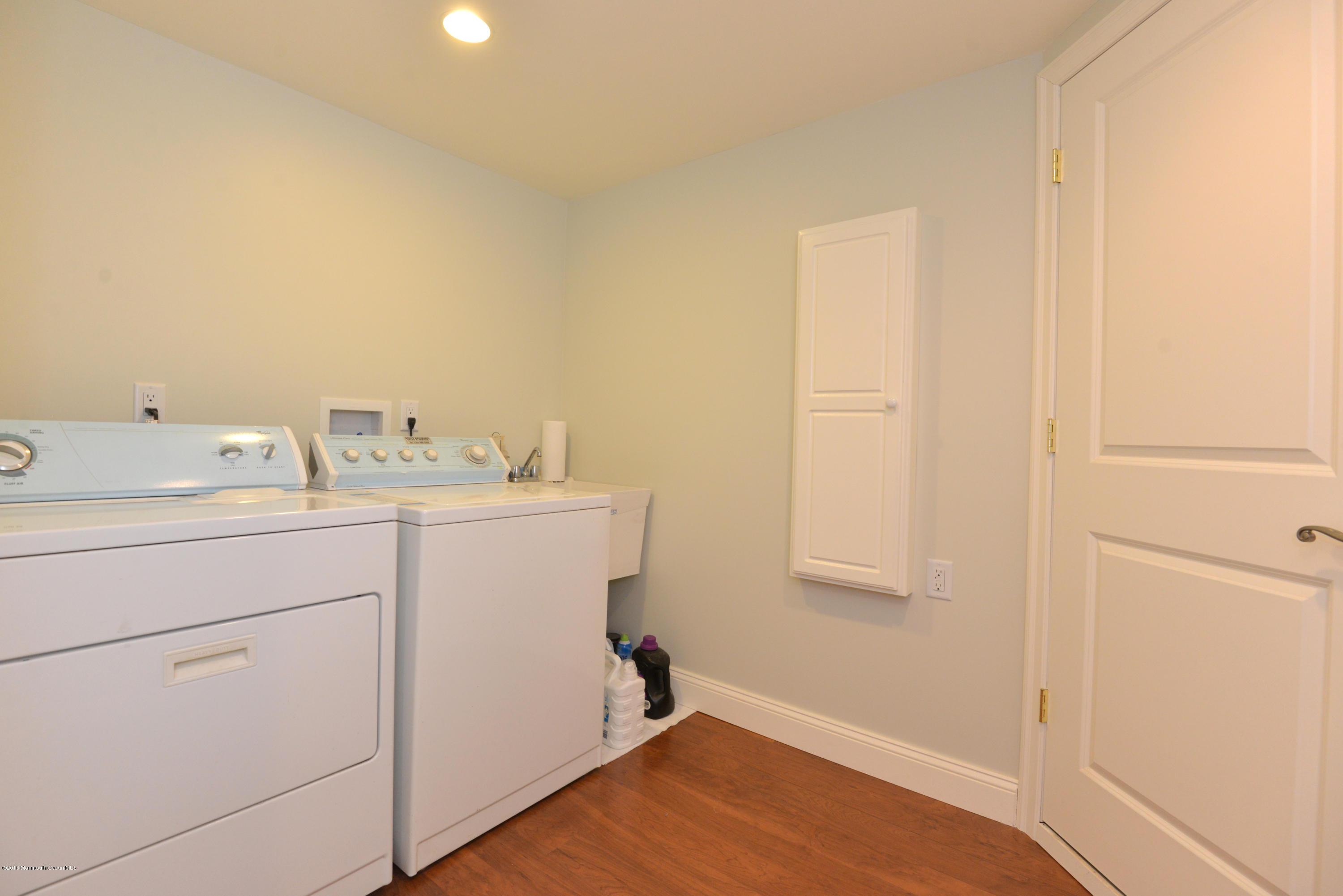 143 Phalanx Road Colts Neck, NJ 07722 - Photo 43 of 99 LAUNDRY