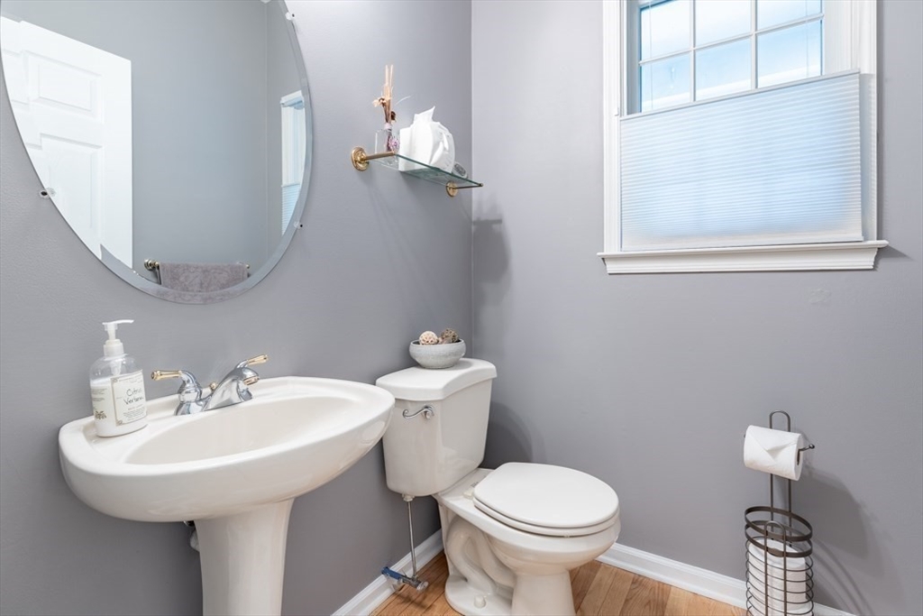 3 Emery Road, Unit 2 Bedford, MA 01730 - Photo 18 of 33 Gallery Image 18