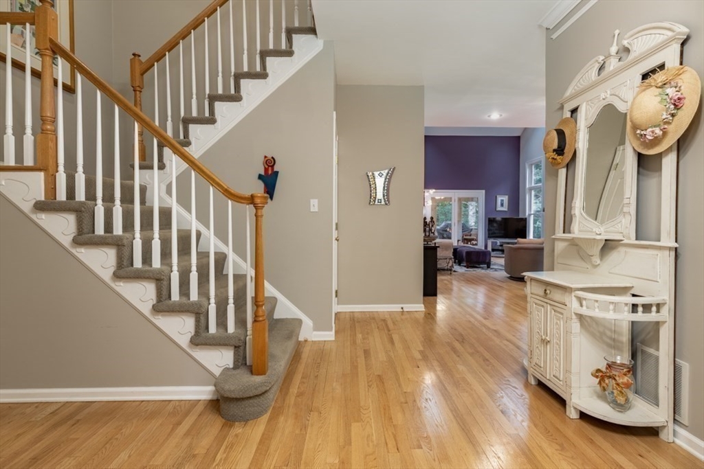 3 Emery Road, Unit 2 Bedford, MA 01730 - Photo 5 of 33 Gallery Image 5