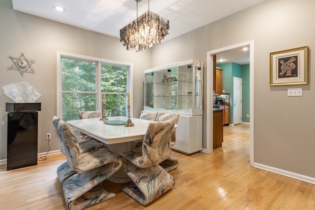 3 Emery Road, Unit 2 Bedford, MA 01730 - Photo 9 of 33 Gallery Image 9