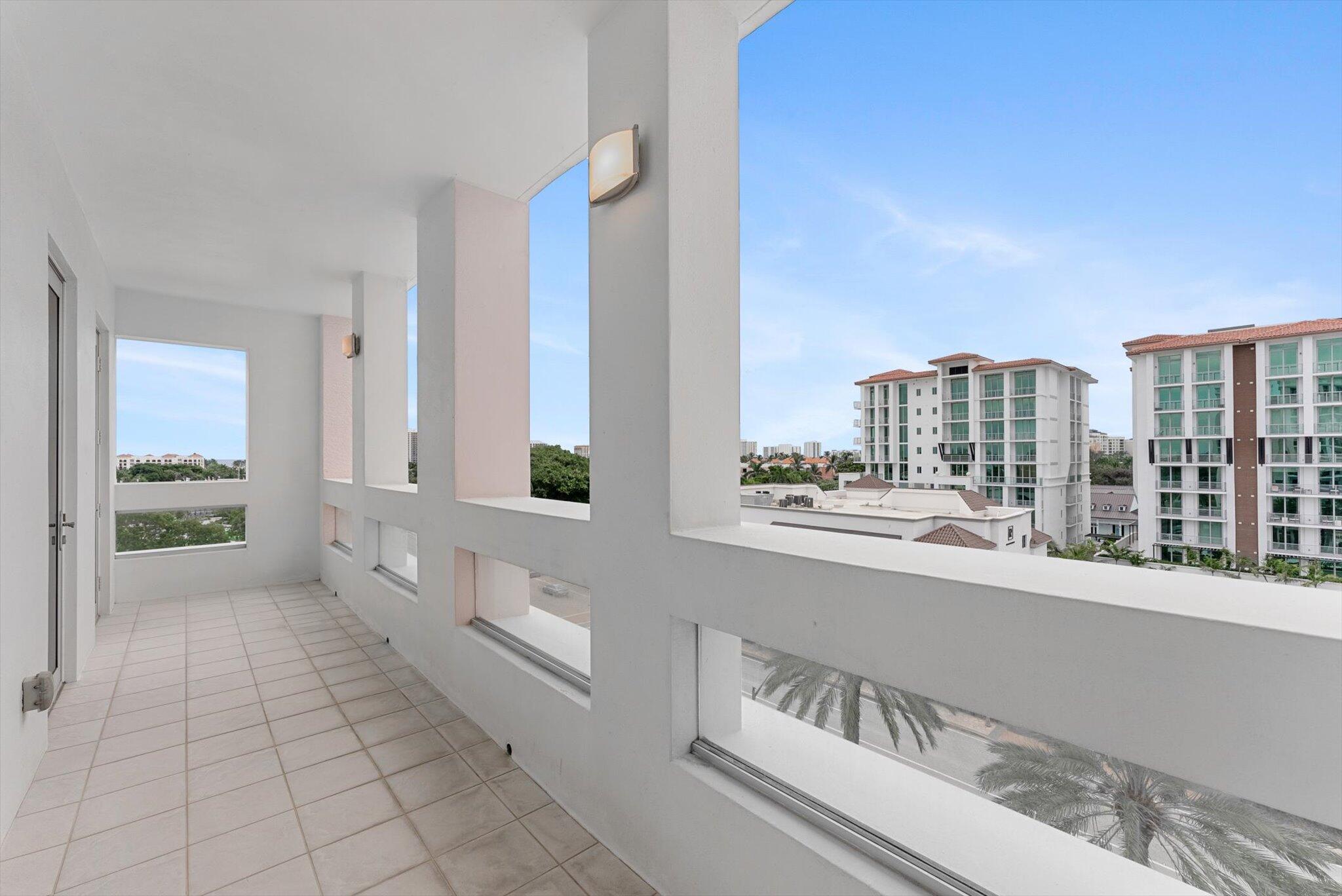 455 East Palmetto Park Road, Unit 6E Boca Raton, FL 33432 - Photo 17 of 59 Great Room Balcony