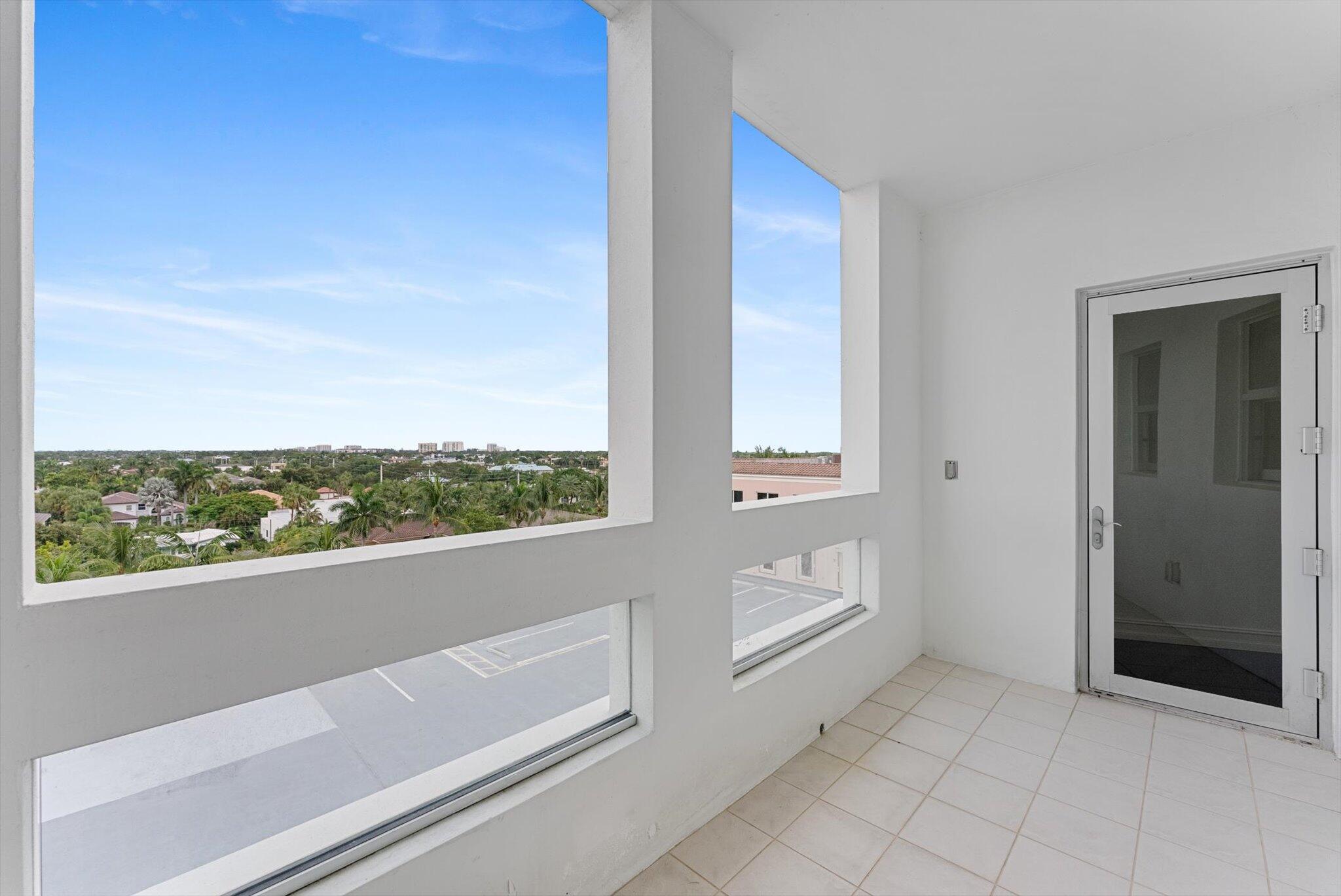 455 East Palmetto Park Road, Unit 6E Boca Raton, FL 33432 - Photo 35 of 59 Balcony