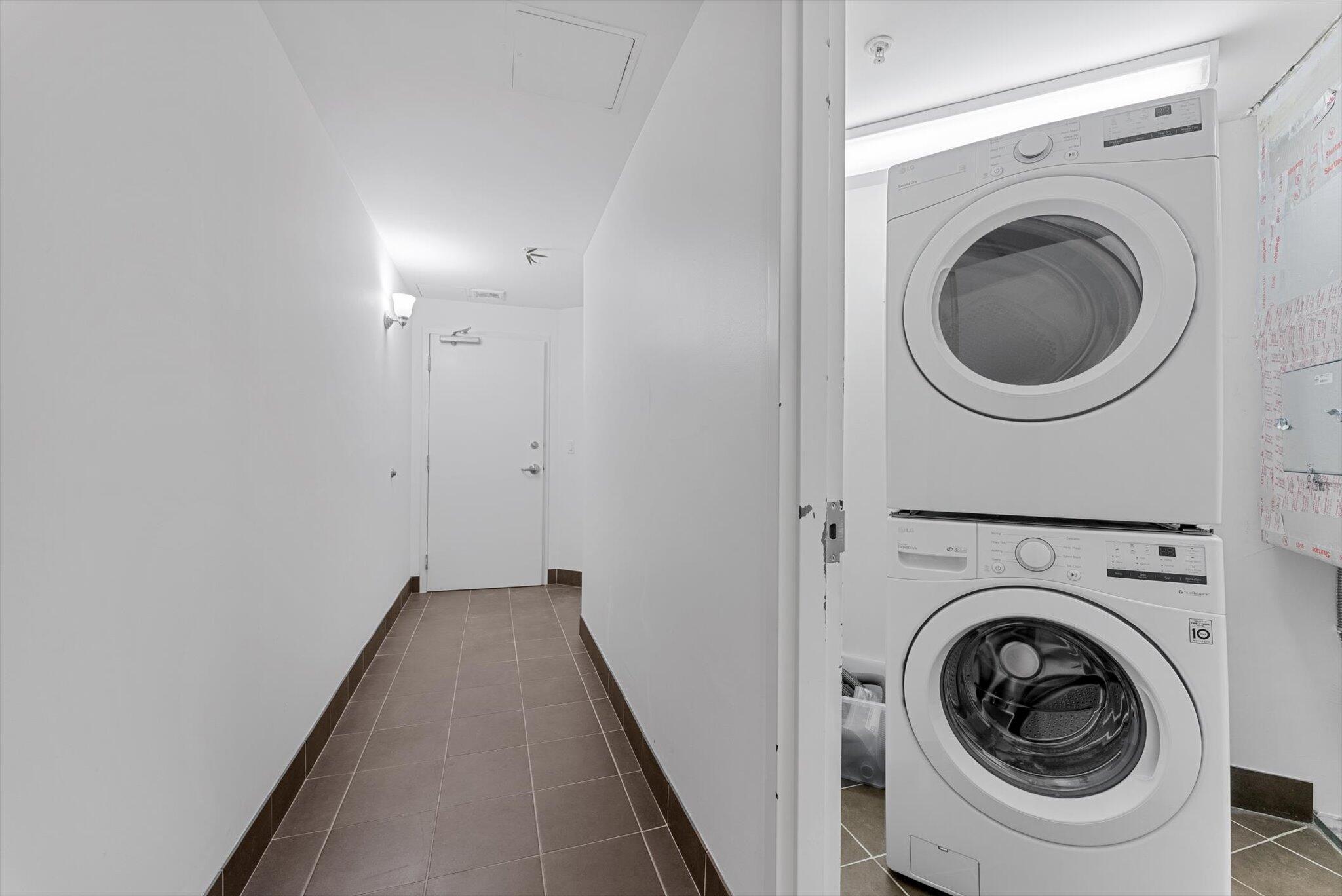 455 East Palmetto Park Road, Unit 6E Boca Raton, FL 33432 - Photo 37 of 59 Laundry