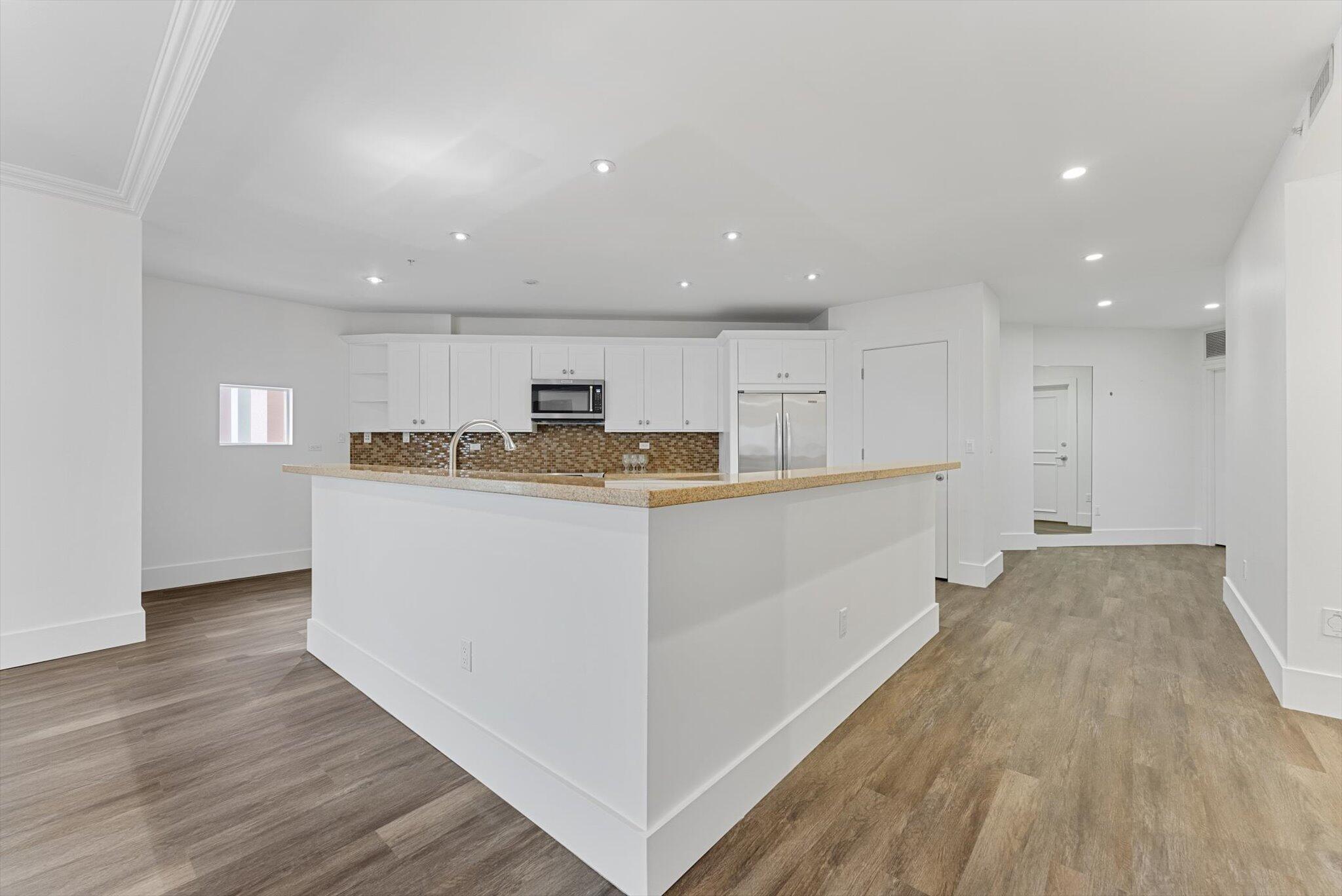 455 East Palmetto Park Road, Unit 6E Boca Raton, FL 33432 - Photo 5 of 59 Kitchen