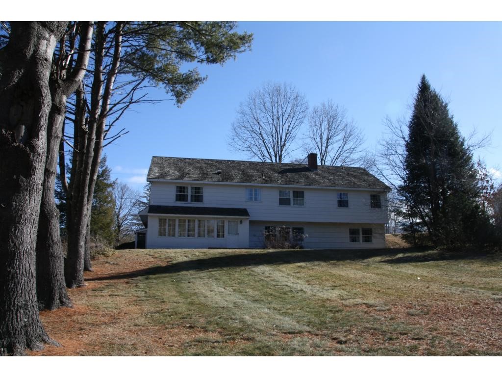 59 Hillside Road Rutland, VT 05701 - Photo 2 of 17