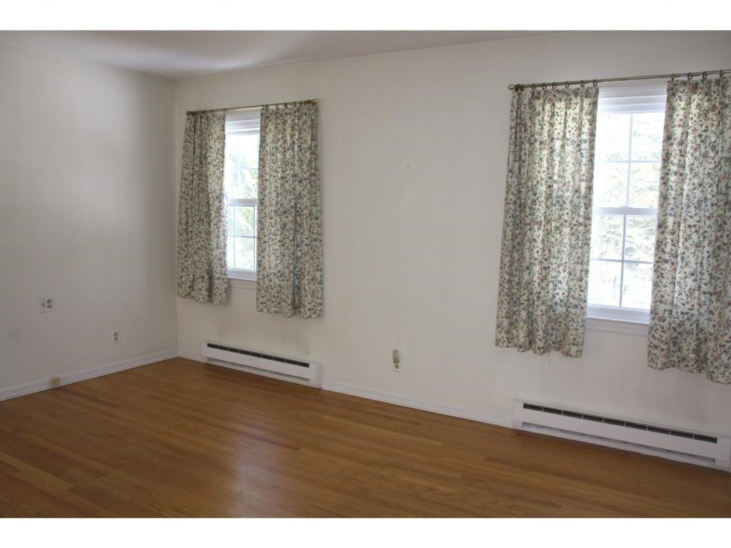 59 Hillside Road Rutland, VT 05701 - Photo 11 of 17
