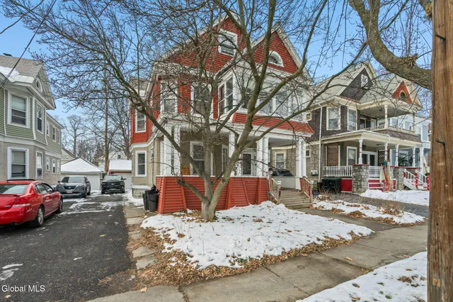 $290,000 | 152 Elmer Avenue, Schenectady, NY 12308
