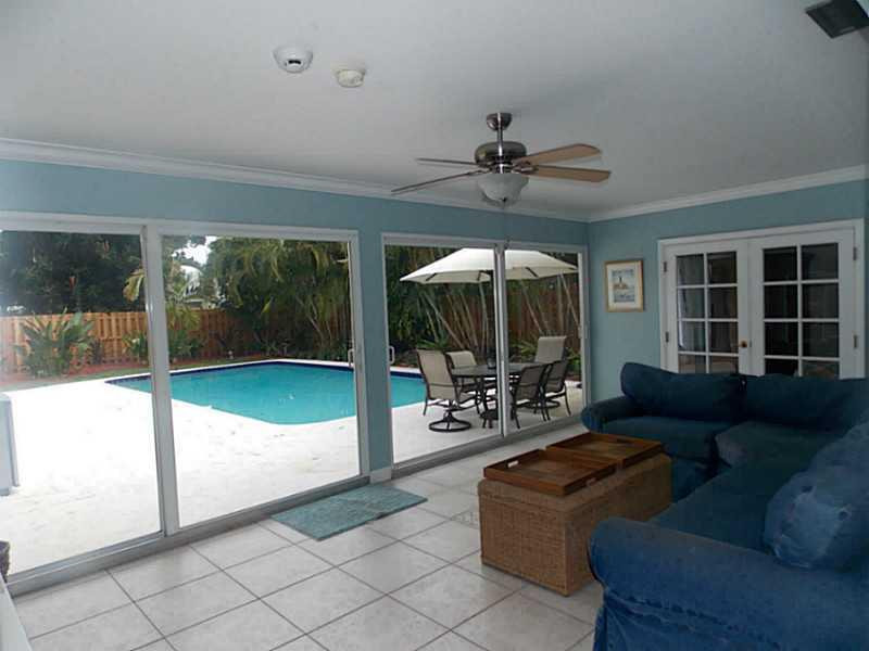 1251 Southwest 20th Street Boca Raton, FL 33486 - Photo 7 of 21 Family/Great Room