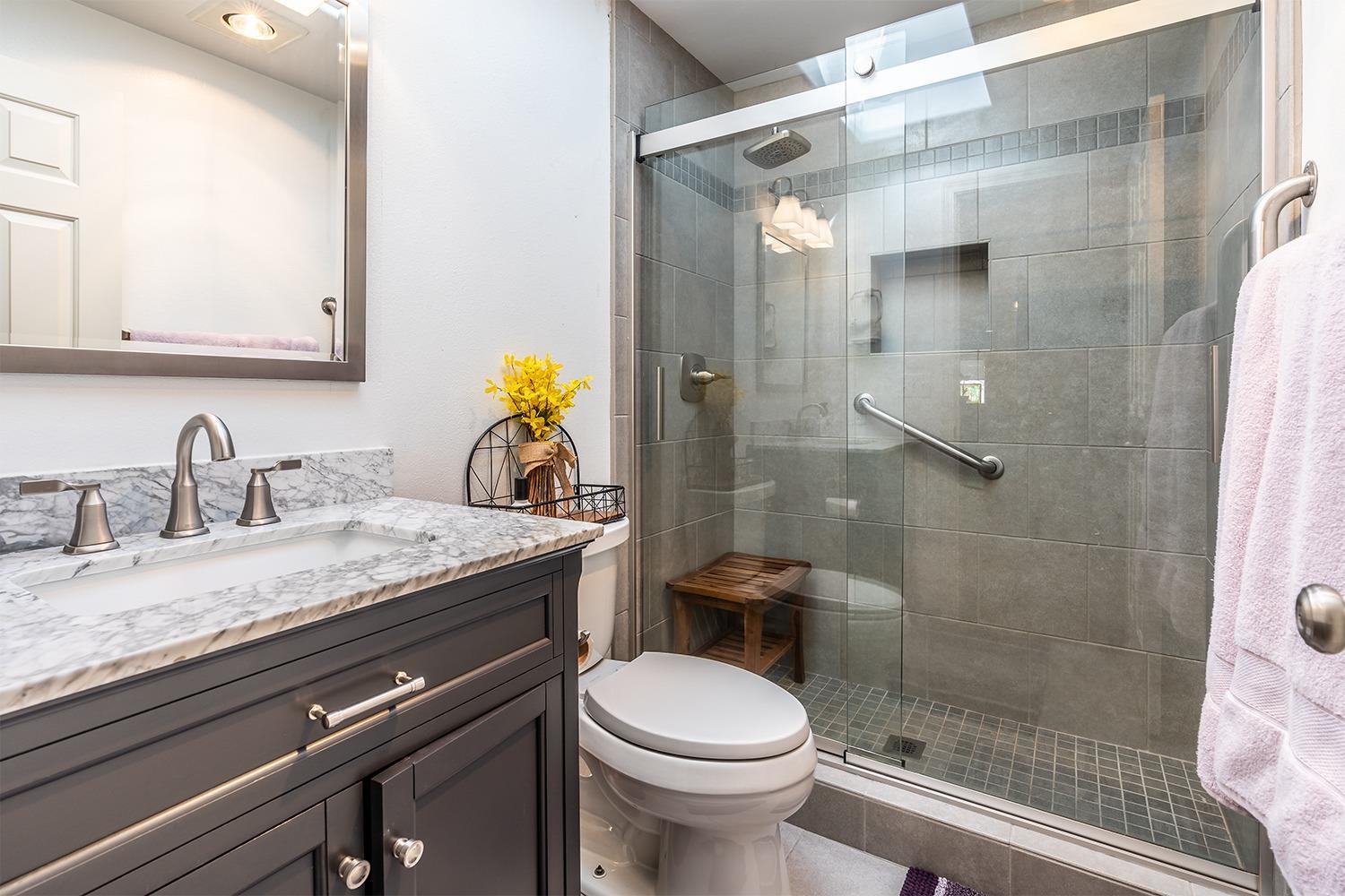 4741 Hillcrest Road Medford, OR 97504 - Photo 16 of 25 Additional Photo