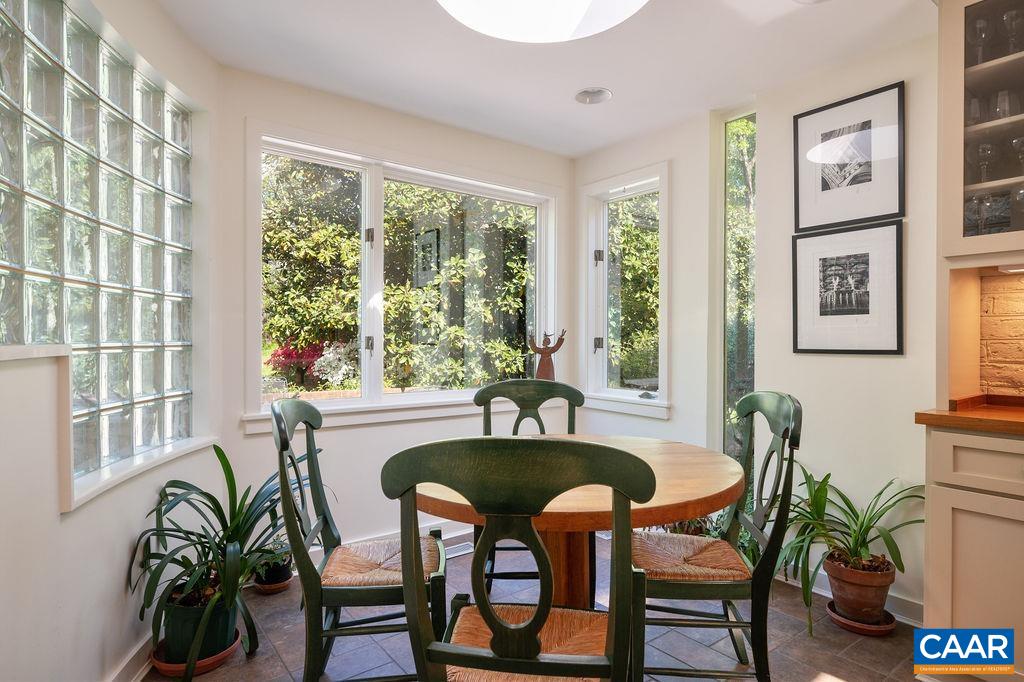 920 Flordon Drive Charlottesville, VA 22901 - Photo 19 of 43 a dining room with furniture and window