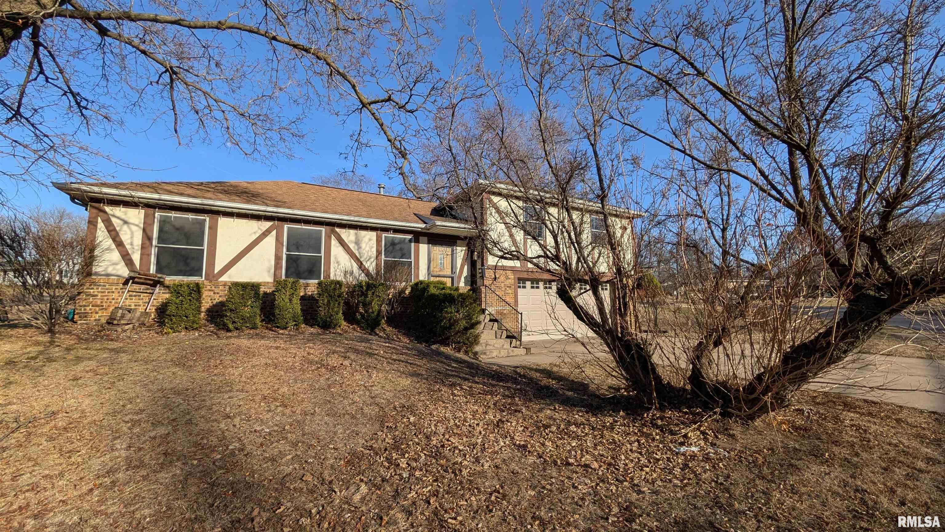 2115 Sunset Drive Pekin, IL 61554 - Photo 42 of 45