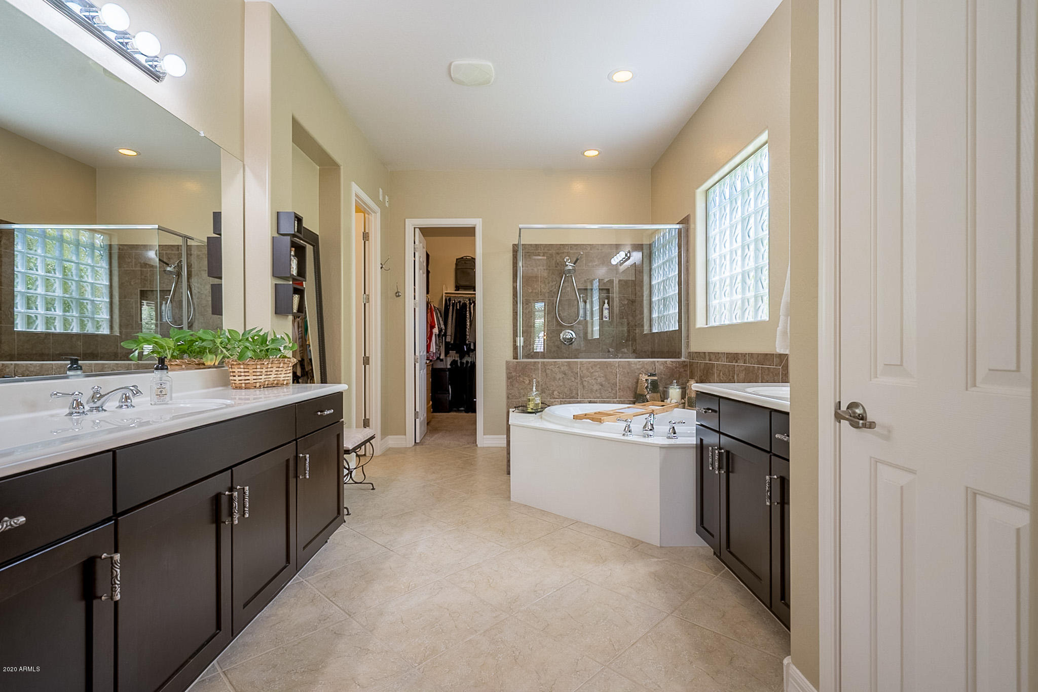 16144 West Berkeley Road Goodyear, AZ 85395 - Photo 22 of 40 Master Bathroom