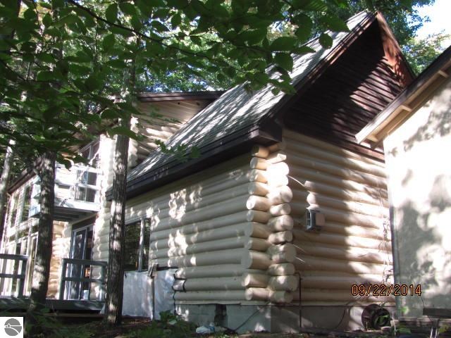 2512 Birch Road Grawn, MI 49637 - Photo 10 of 21 1792943-9.JPG