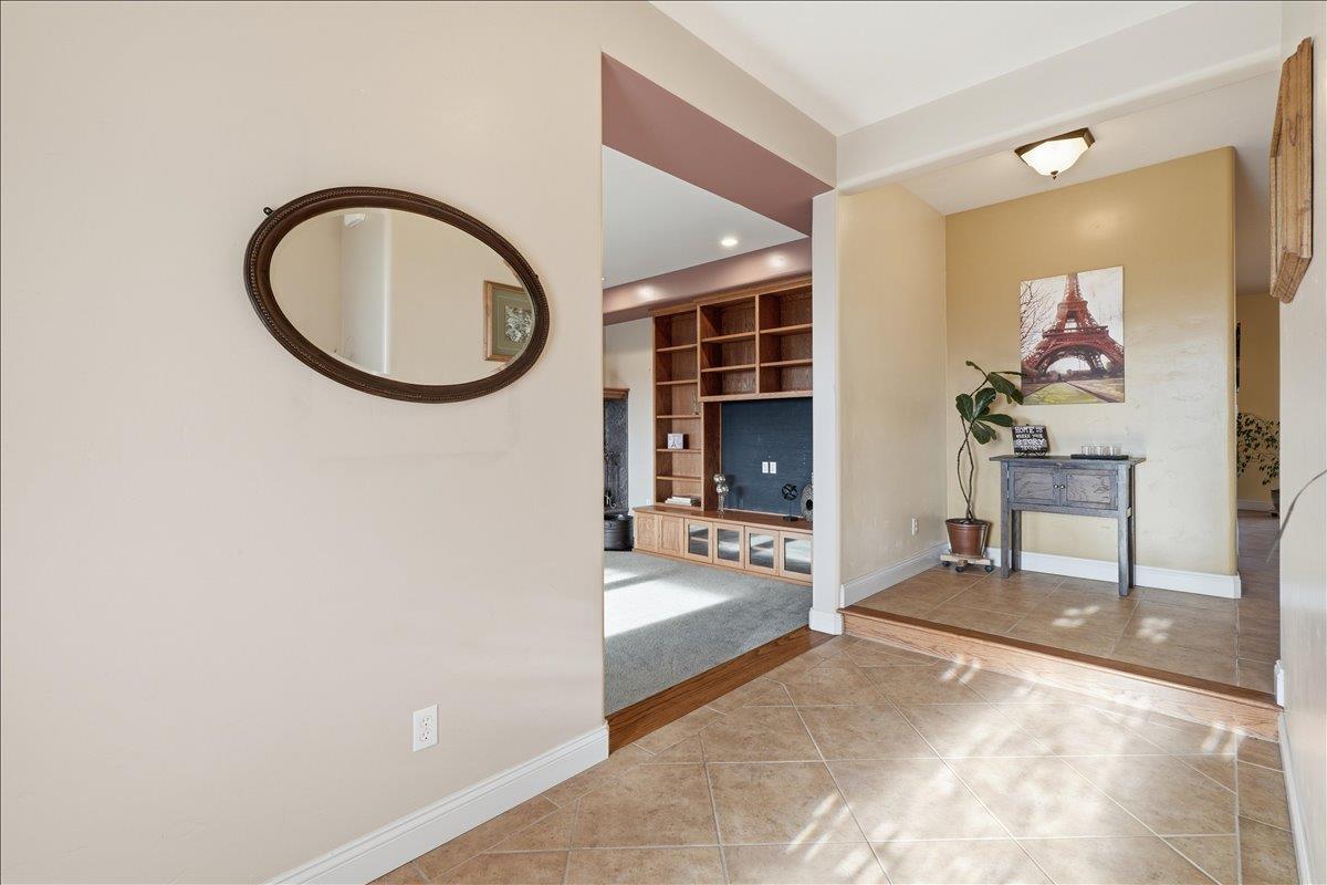 5525 Green Valley Road Placerville, CA 95667 - Photo 12 of 53 Grand foyer opens to the spacious living room