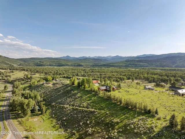 $14,750,000 | 4150-4200 Huffsmith Hill Road, Jackson, WY 83001