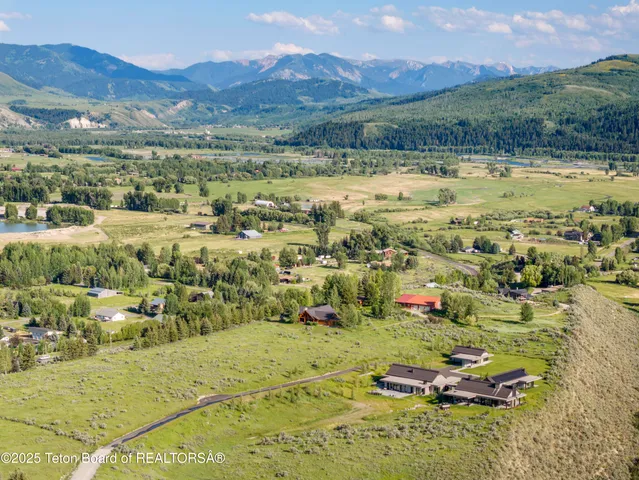 $14,750,000 | 4150-4200 Huffsmith Hill Road, Jackson, WY 83001