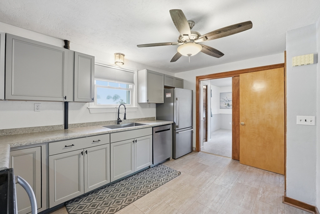 88 Roy Street Ludlow, MA 01056 - Photo 10 of 36