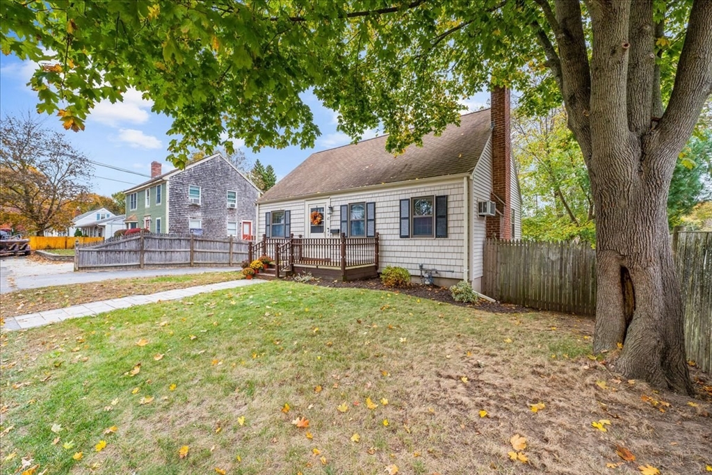 47 Wingate Road Weymouth, MA 02189 - Photo 4 of 28 Gallery Image 4