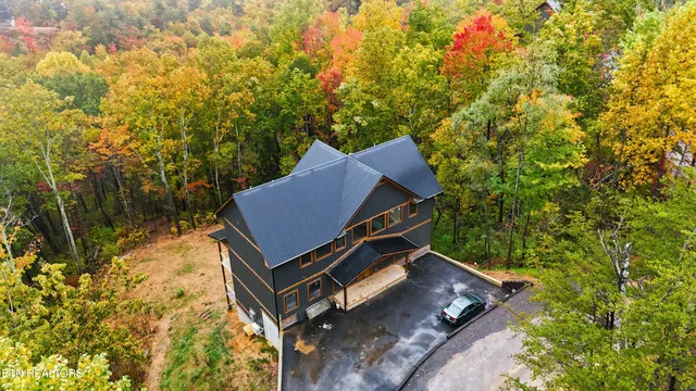$1,999,999 | 1950 Spurling Road, Sevierville, TN 37862