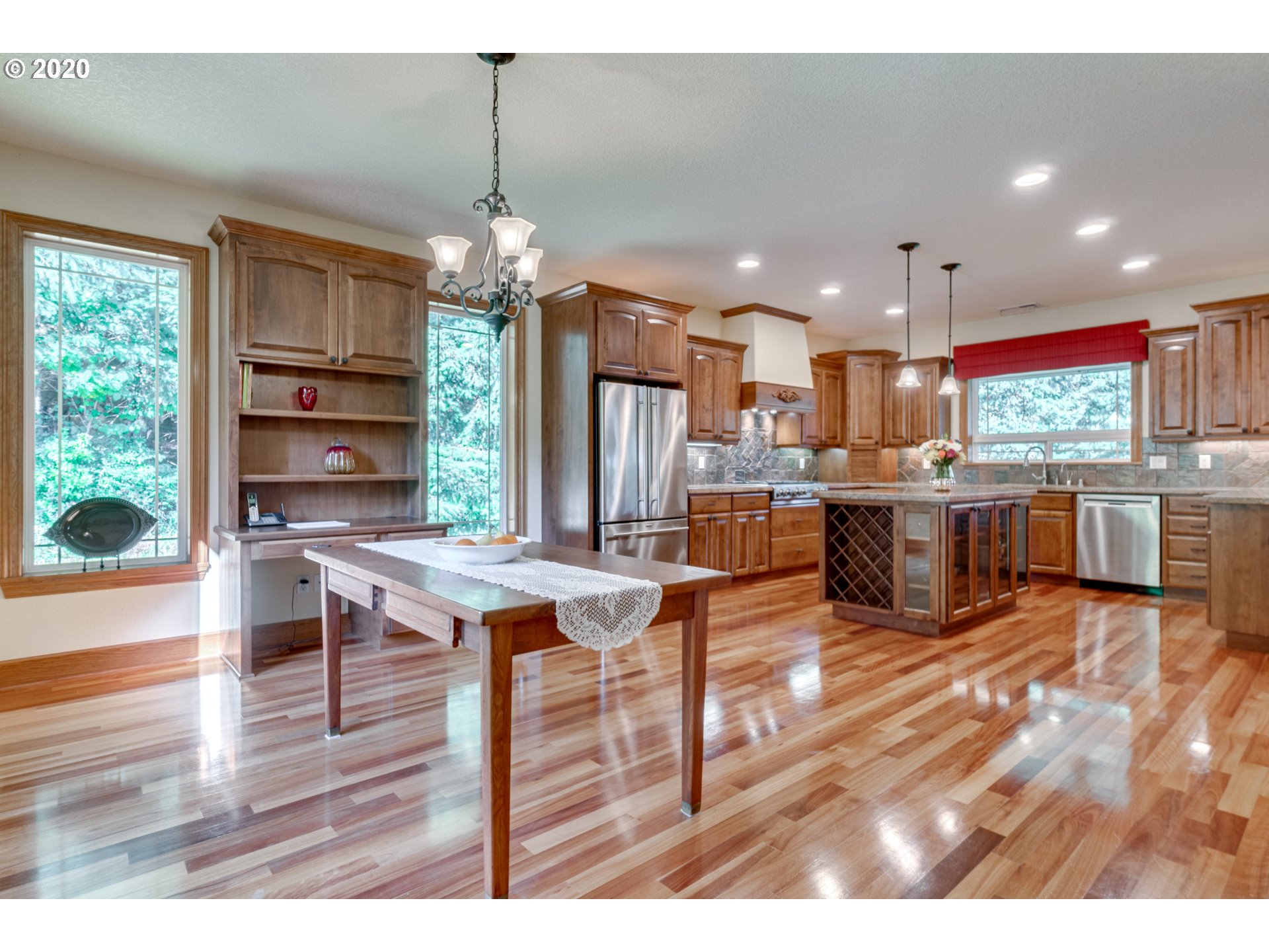 29617 Northeast 64th Way Camas, WA 98607 - Photo 5 of 32 Gallery Image 5