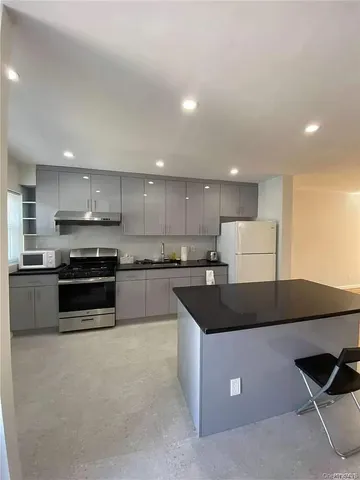 $3,100 | 923 A 128th Street | College Point