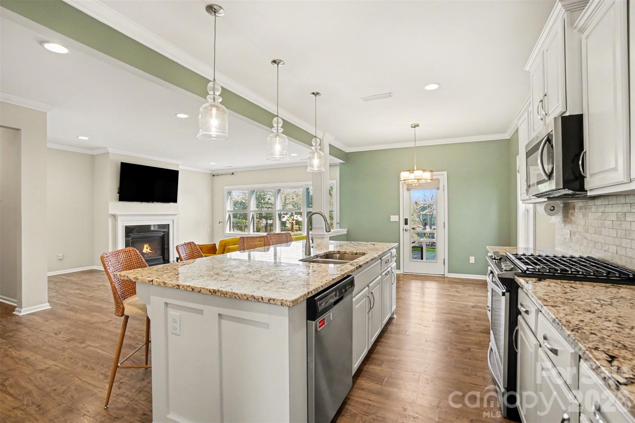 2013 Fuschia Court Tega Cay, SC 29708 - Photo 7 of 47