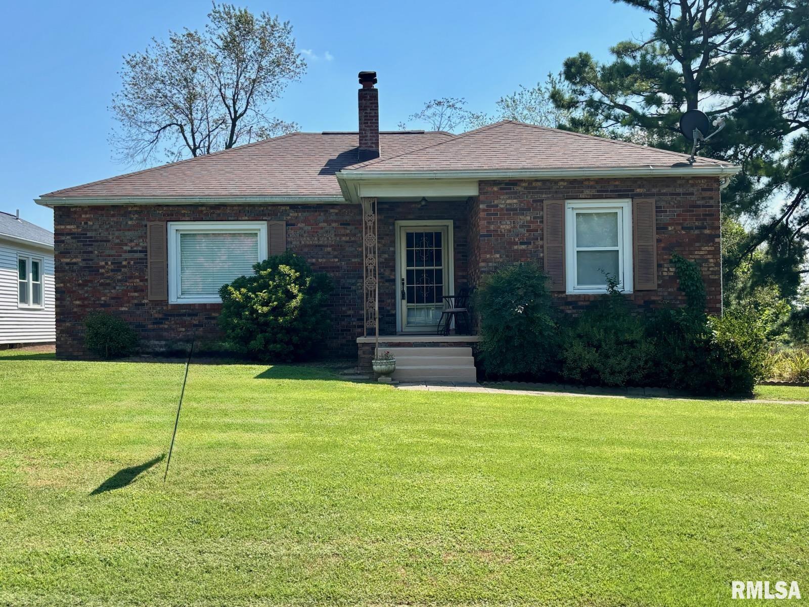 814 3rd Street Rosiclare, IL 62982 - Photo 1 of 20