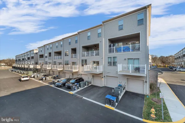 a car parked in front of a building